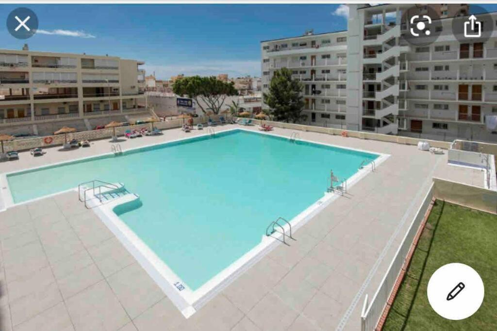 Magnifico Apartamento En La Carihuela, Torremolino Torremolinos Ngoại thất bức ảnh